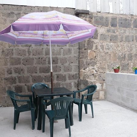 Guest House Kumayri Gyumri Bagian luar foto