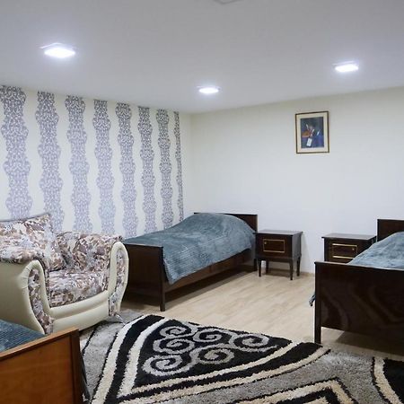 Guest House Kumayri Gyumri Bagian luar foto
