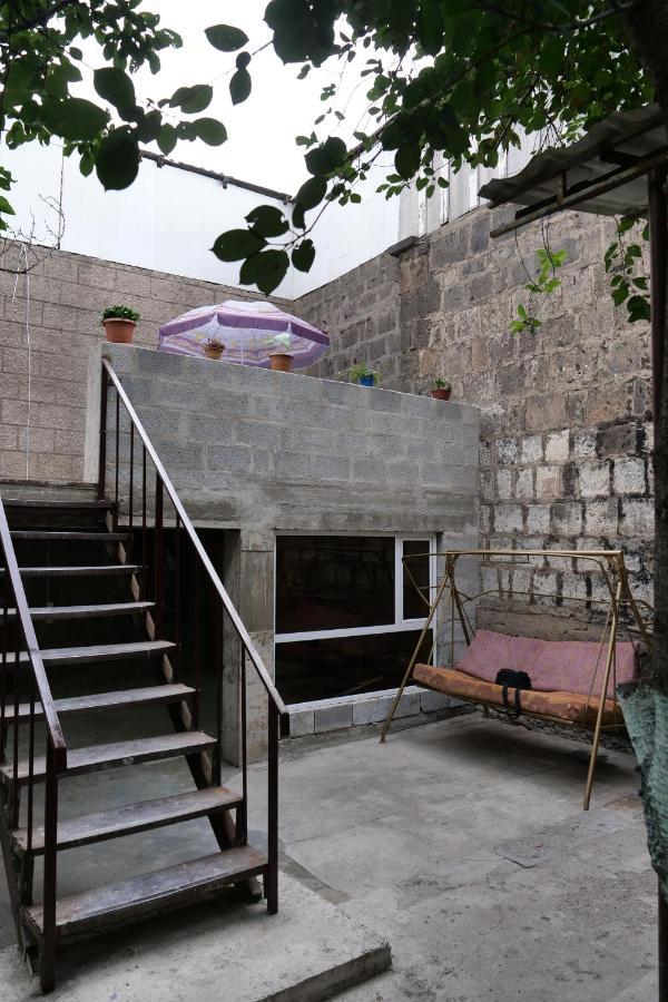 Guest House Kumayri Gyumri Bagian luar foto