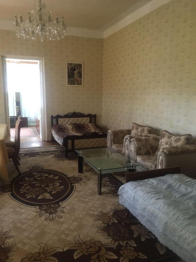 Guest House Kumayri Gyumri Bagian luar foto